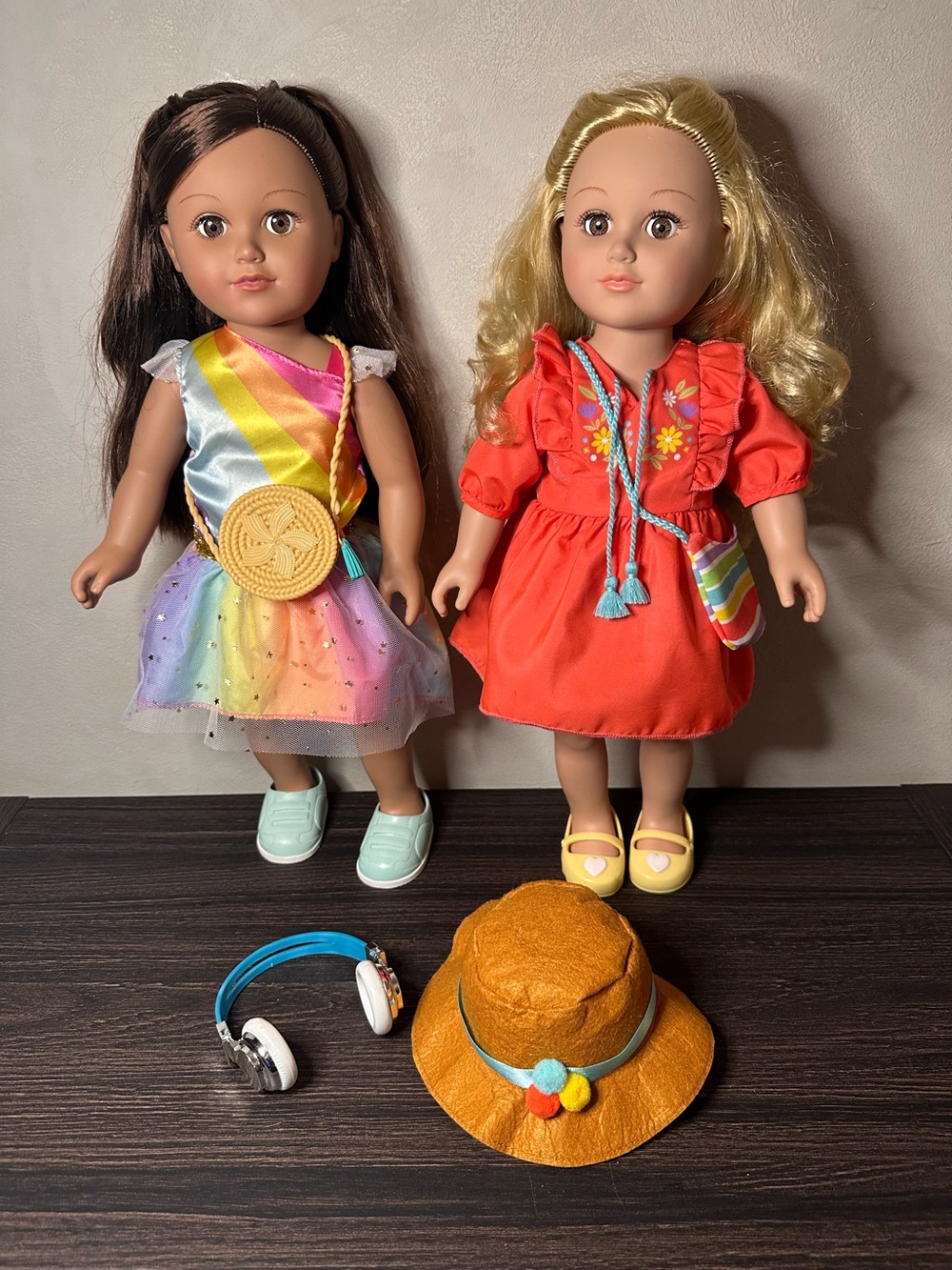 My Life Dolls Sydney and Leighton with Outfits and Accessories